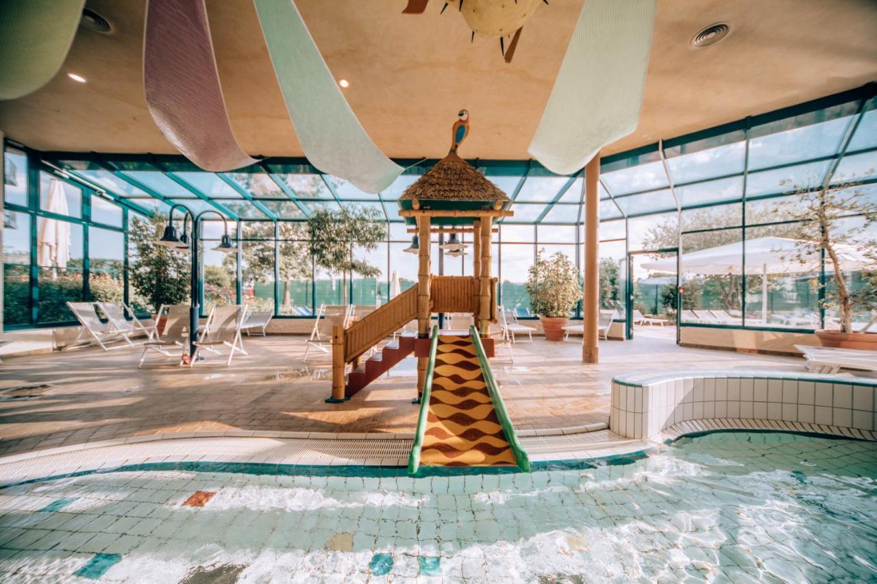 Vital Hotel Rhein Main Therme Wellness Resort & Spa Хофхайм ам Таунус Екстериор снимка
