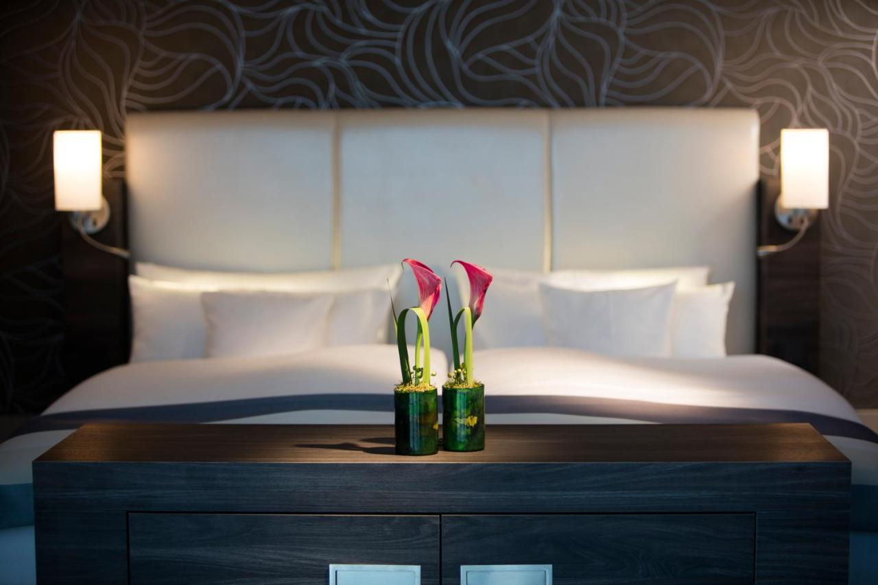 Vital Hotel Rhein Main Therme Wellness Resort & Spa Хофхайм ам Таунус Стая снимка